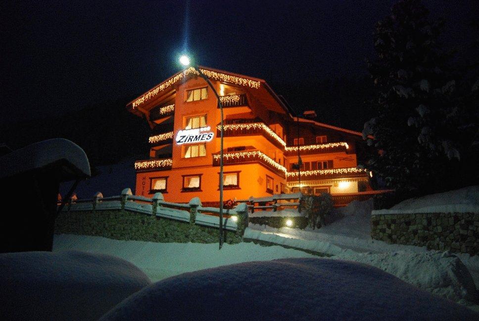 Hotel Zirmes Moena Exterior photo